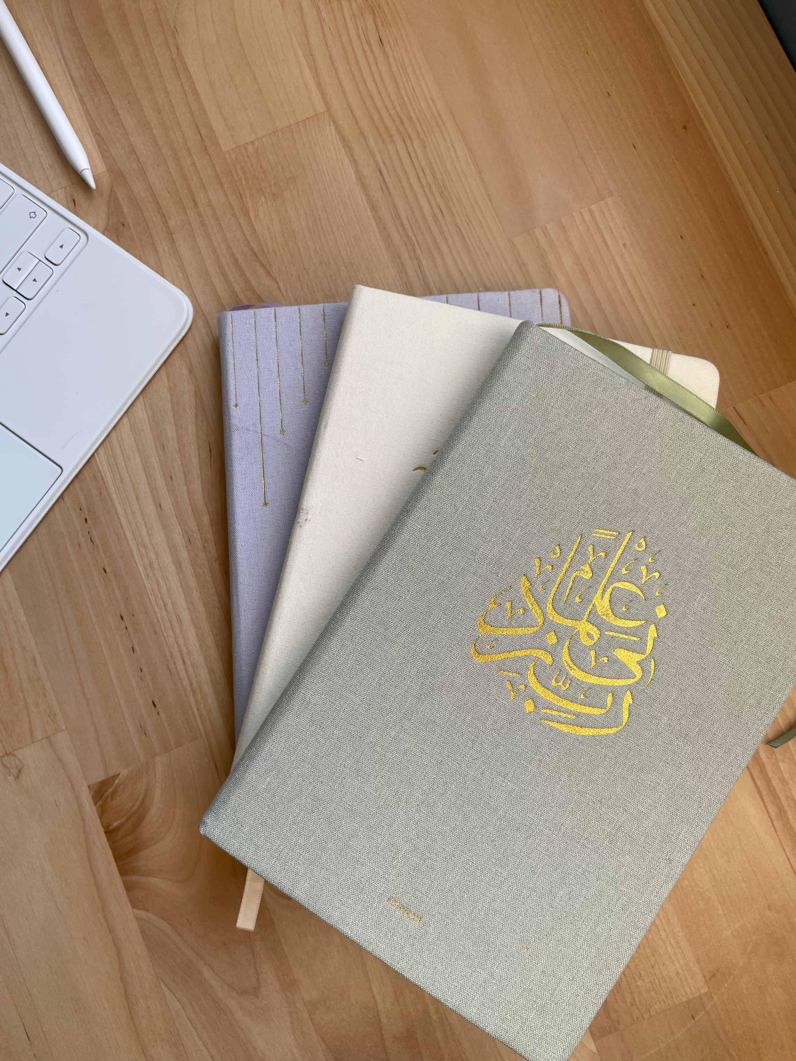 Light Notebooks Set